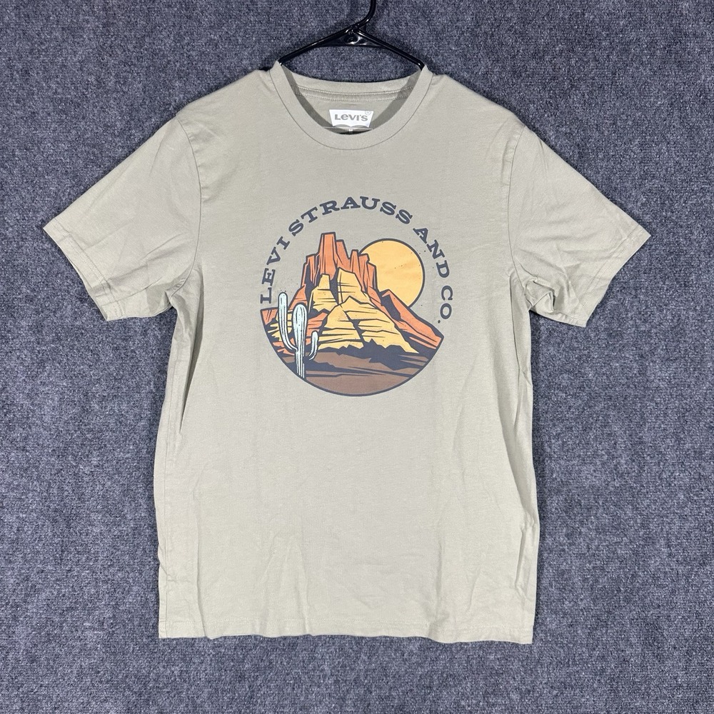 Levis Kids Boys Medium Olive Green Desert Graphic T-Shirt‎